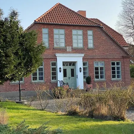 펜션 Fehmarn-ostseeferienaltes Bauernhaus 169 *
